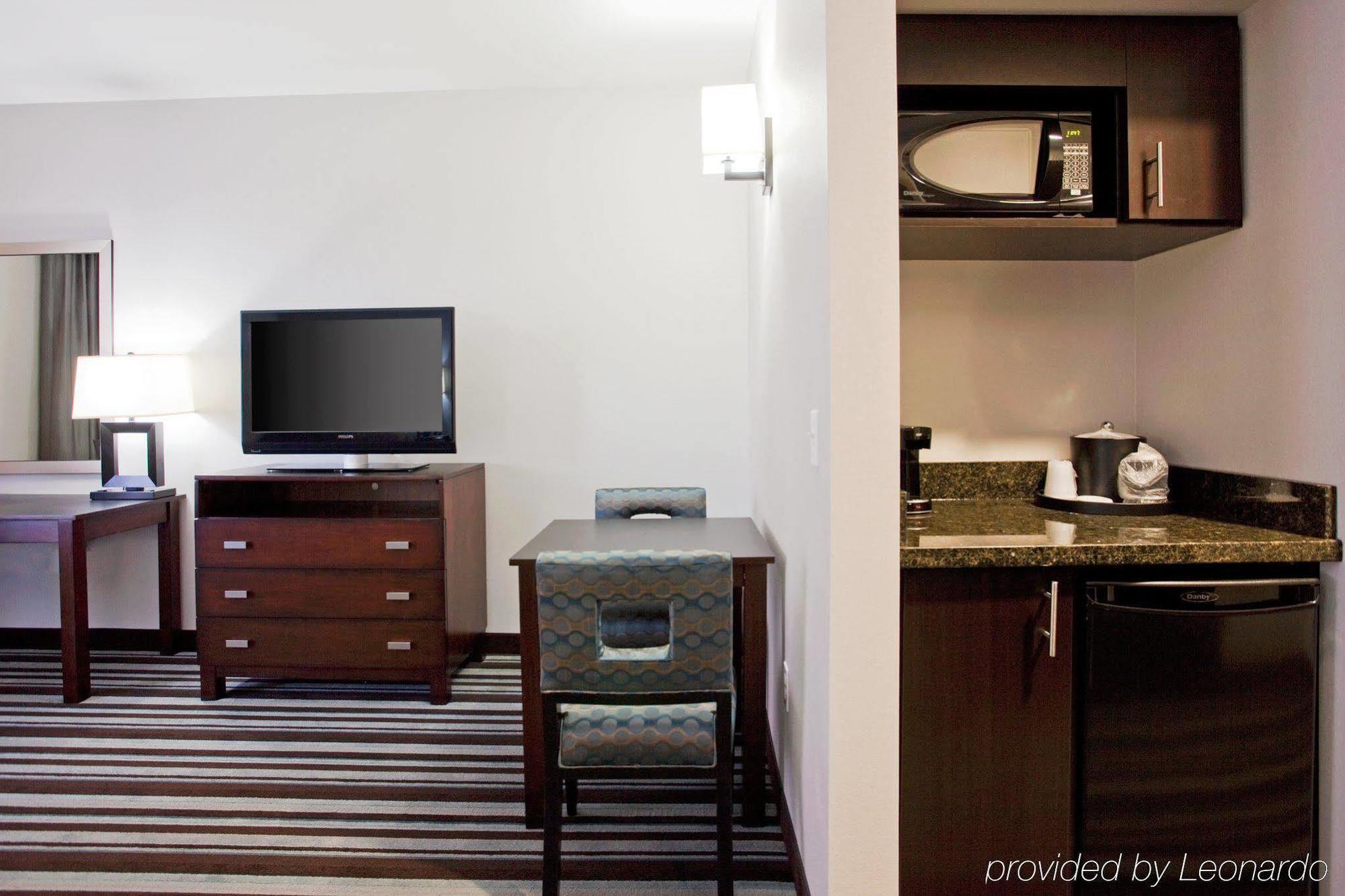 Hilton Garden Inn Irvine Spectrum Лейк-Форест Номер фото