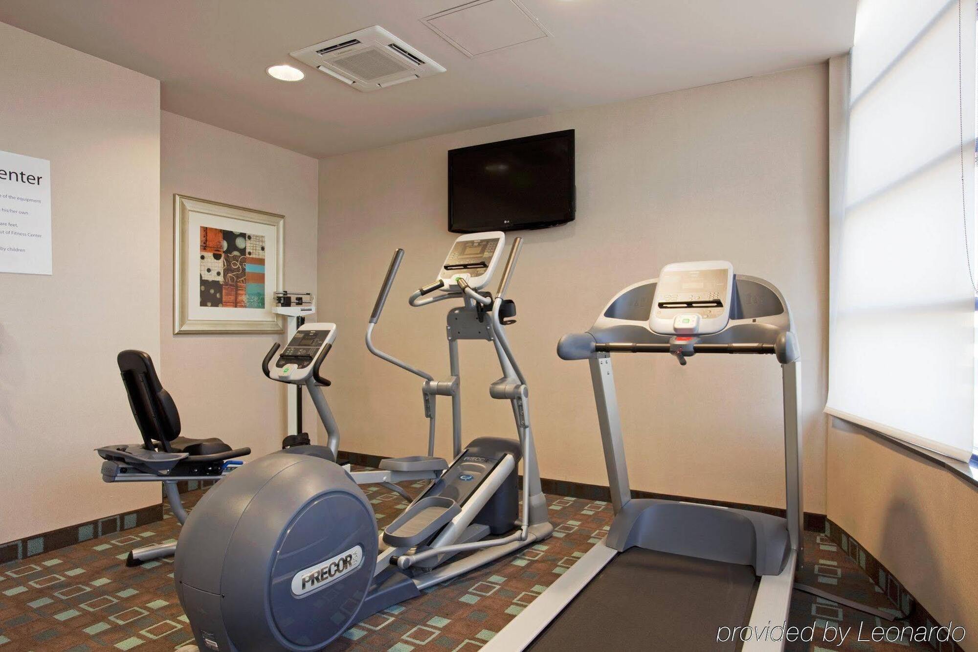 Hilton Garden Inn Irvine Spectrum Лейк-Форест Экстерьер фото