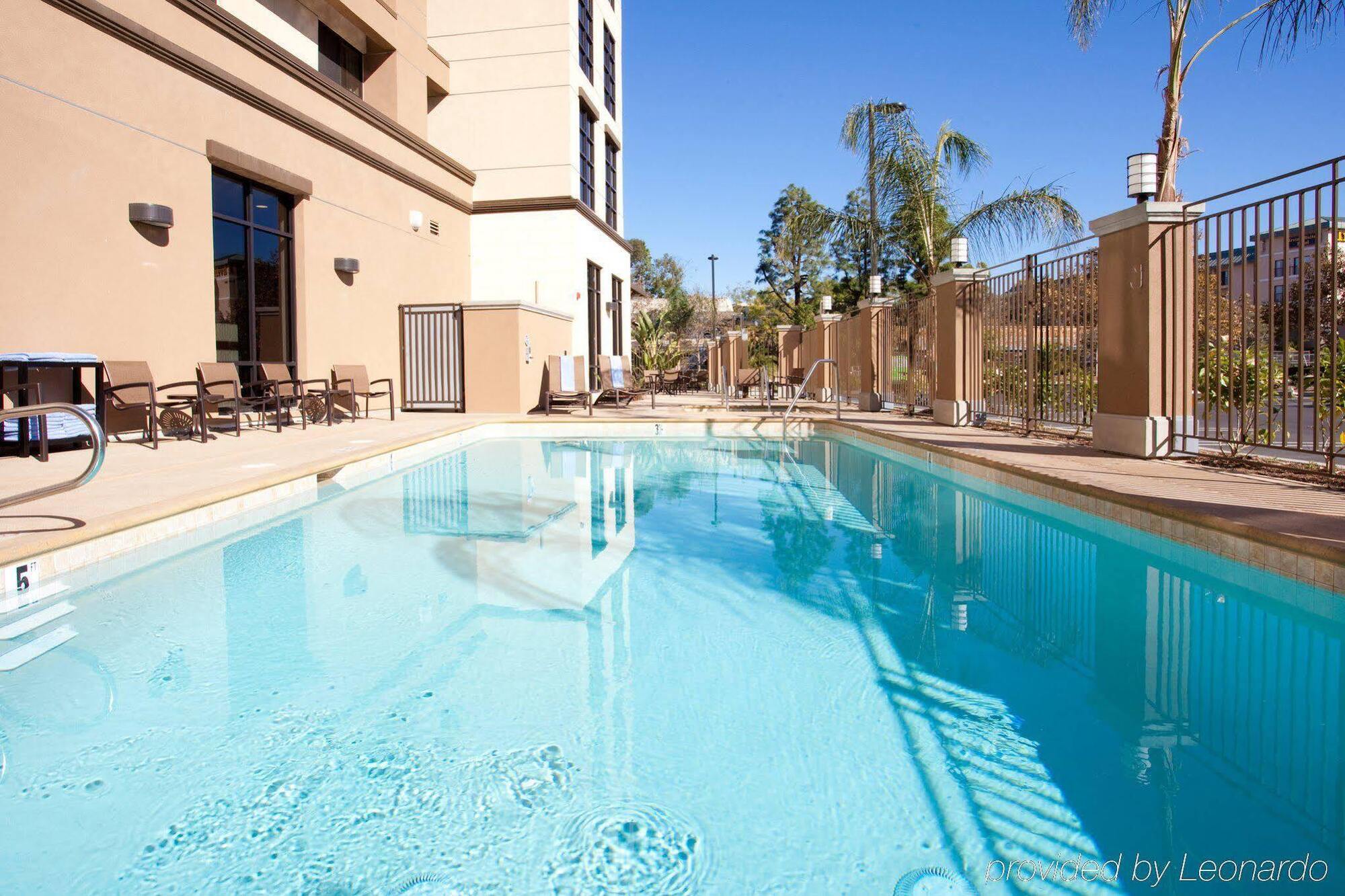 Hilton Garden Inn Irvine Spectrum Лейк-Форест Экстерьер фото