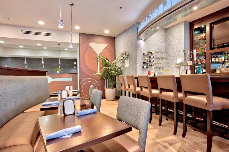 Hilton Garden Inn Irvine Spectrum Лейк-Форест Экстерьер фото